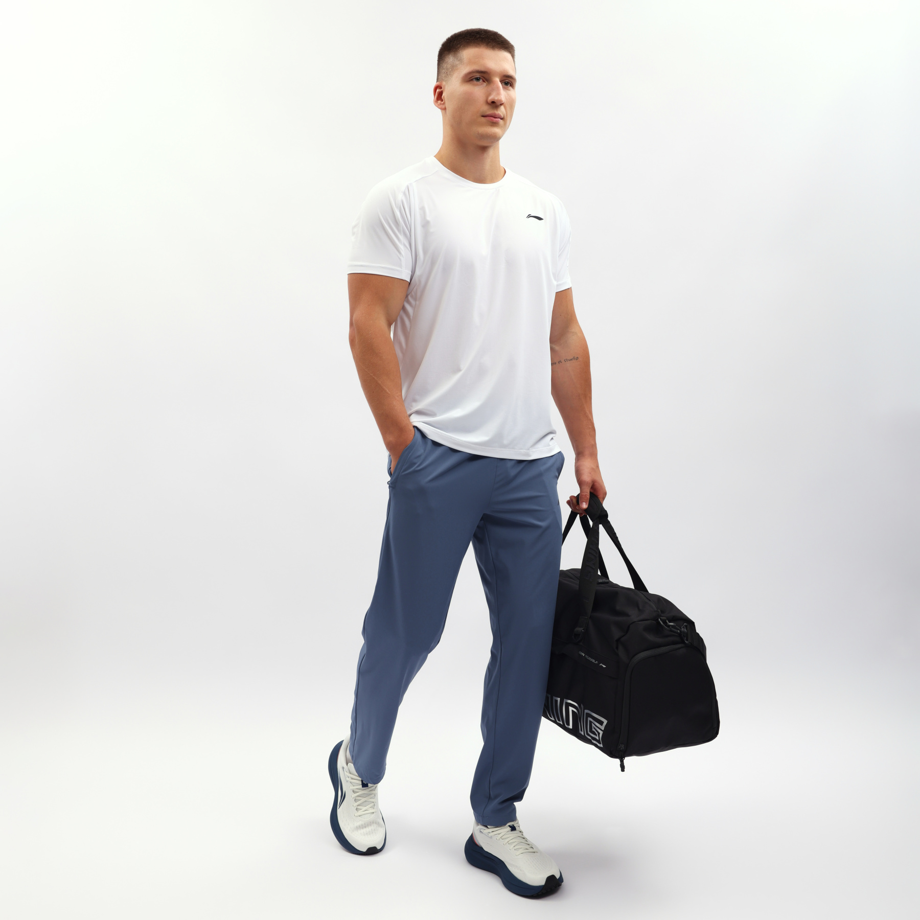 AYKW297-7 Брюки спортивные Essentials синий